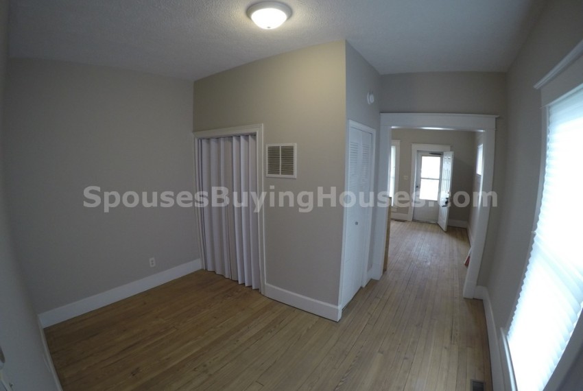 we buy houses for cash Indianapolis Bedroom