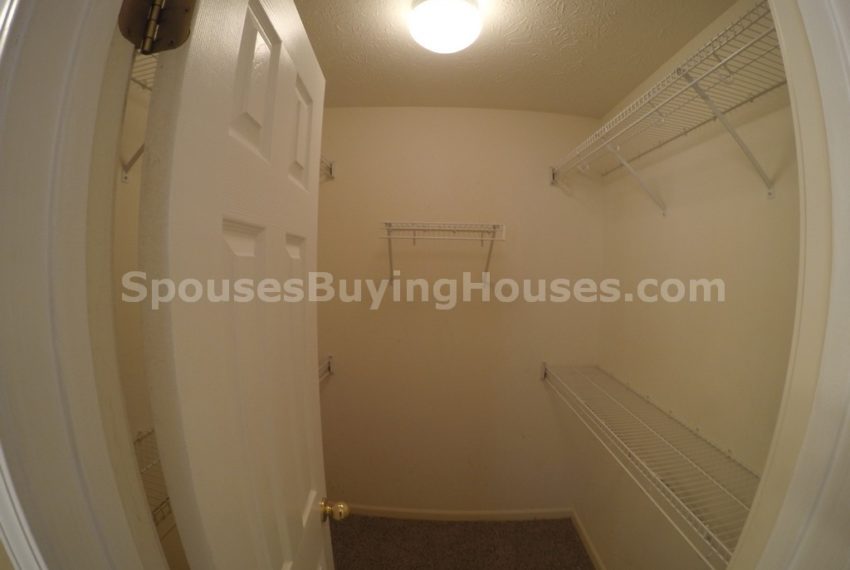 we buy homes fast Indianapolis Walk-in Closet