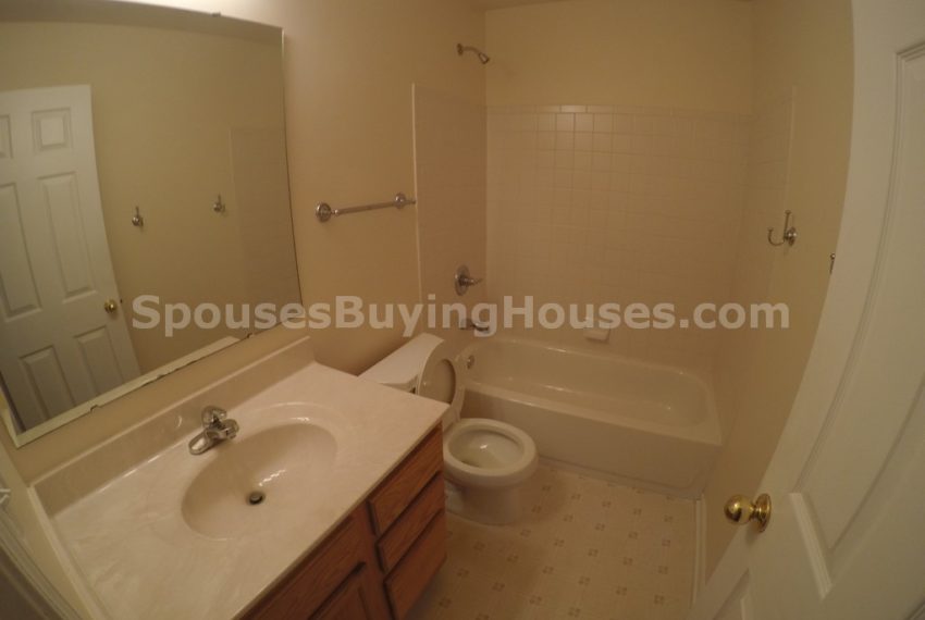 Sell my home fast Indianapolis Bathroom