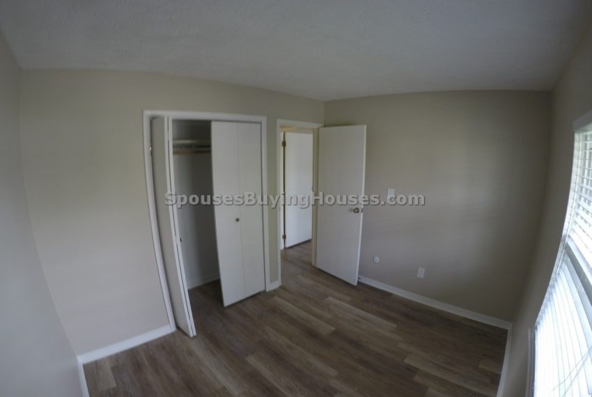 we buy homes fast Indianapolis First Bedroom
