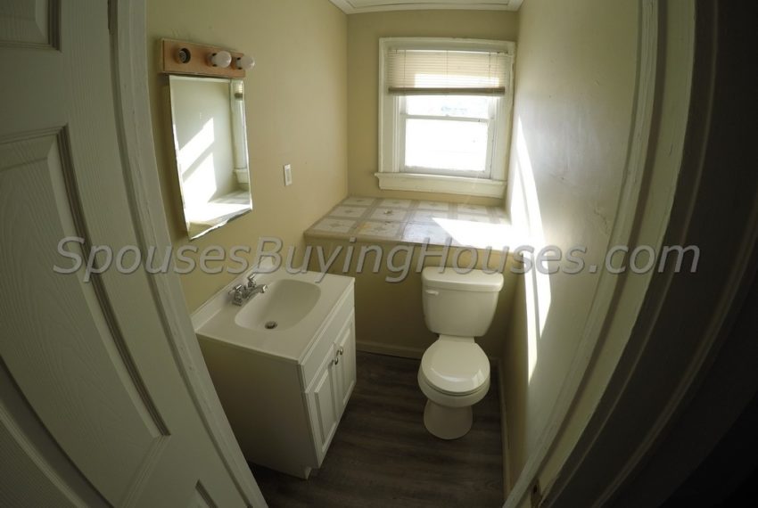 sell my house fast Indianapolis Halfbath