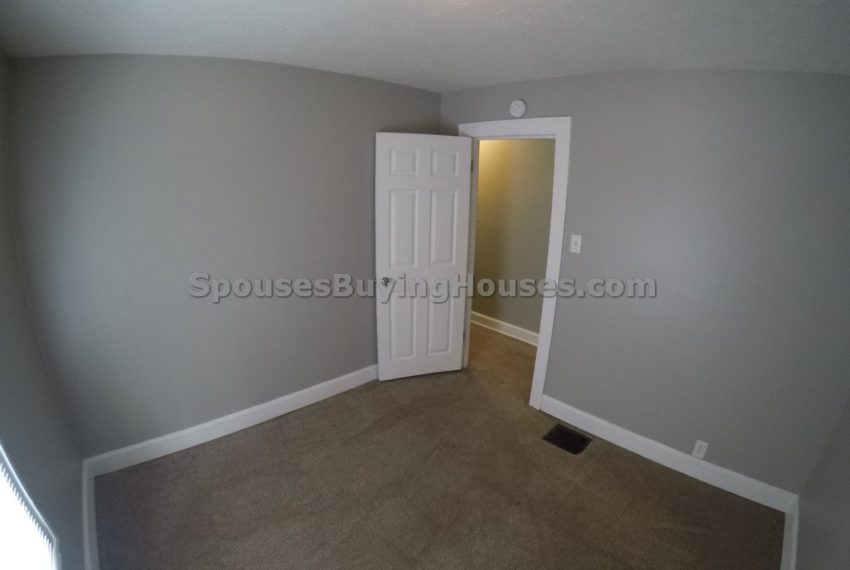 we buy any houses Indianapolis Bedroom