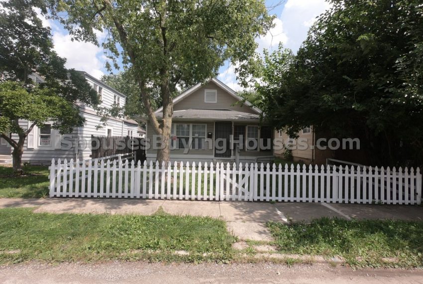 we buy any houses Indianapolis 1521 N Ewing St