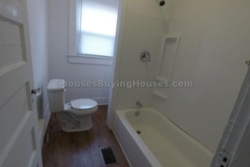 Sell my home fast Indianapolis bath
