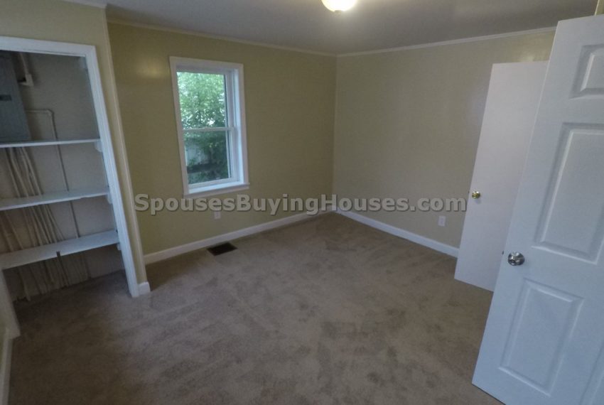 we buy houses for cash Indianapolis bedroom