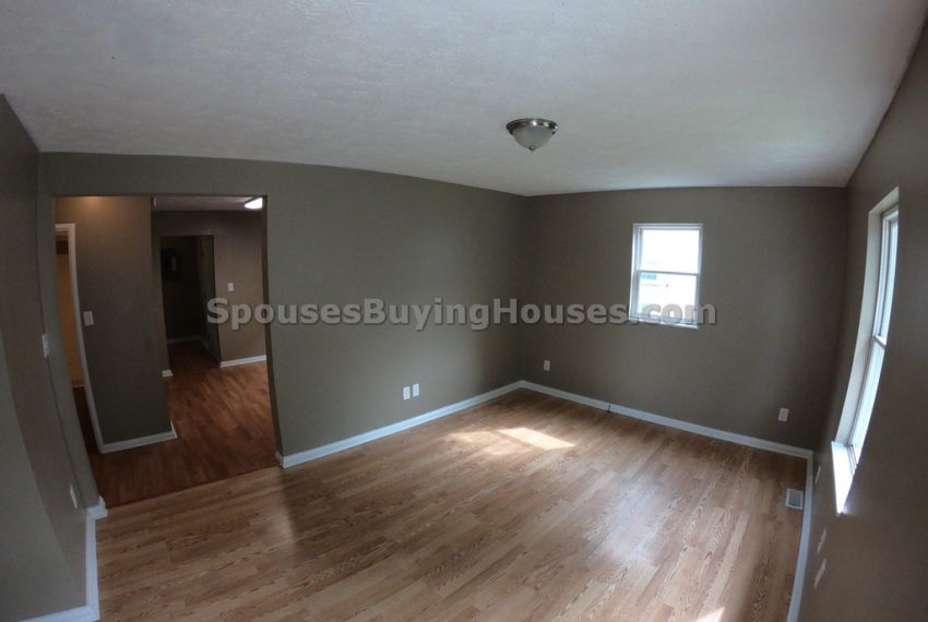 we buy homes fast Indianapolis Living room