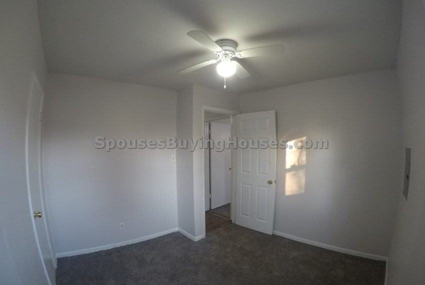 we buy houses for cash Indianapolis bedroom
