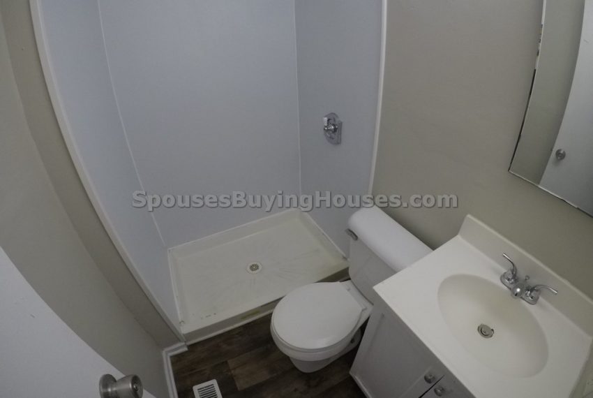 we buy any home Indianapolis full bath