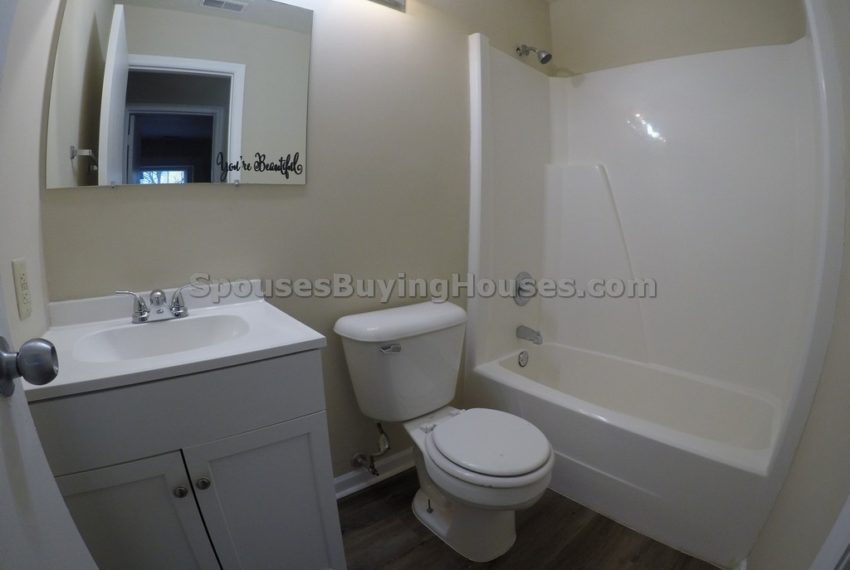 Sell your own house Indianapolis full bath