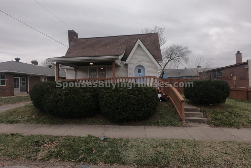 we buy houses for cash Indianapolis 1009 N Linwood Ave